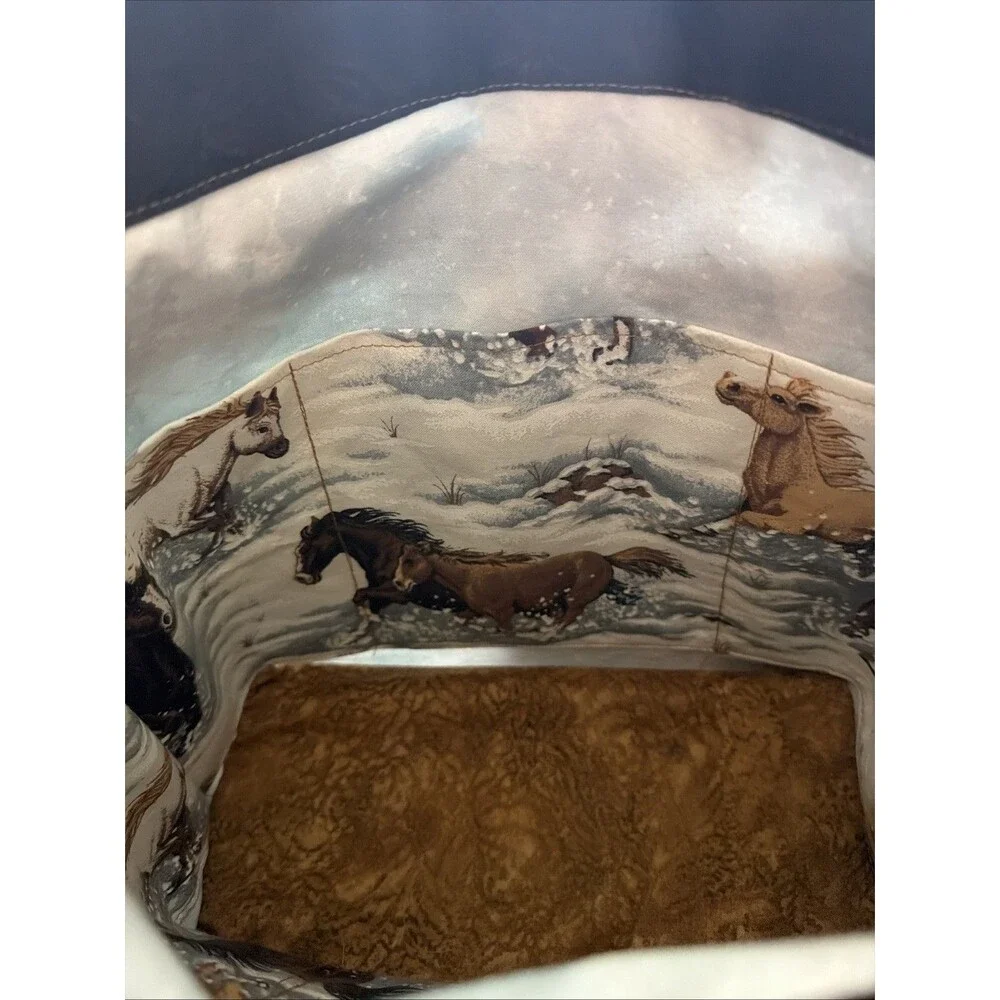 New Handmade Purse Tote bag with horses equestrian pockets zippered horse